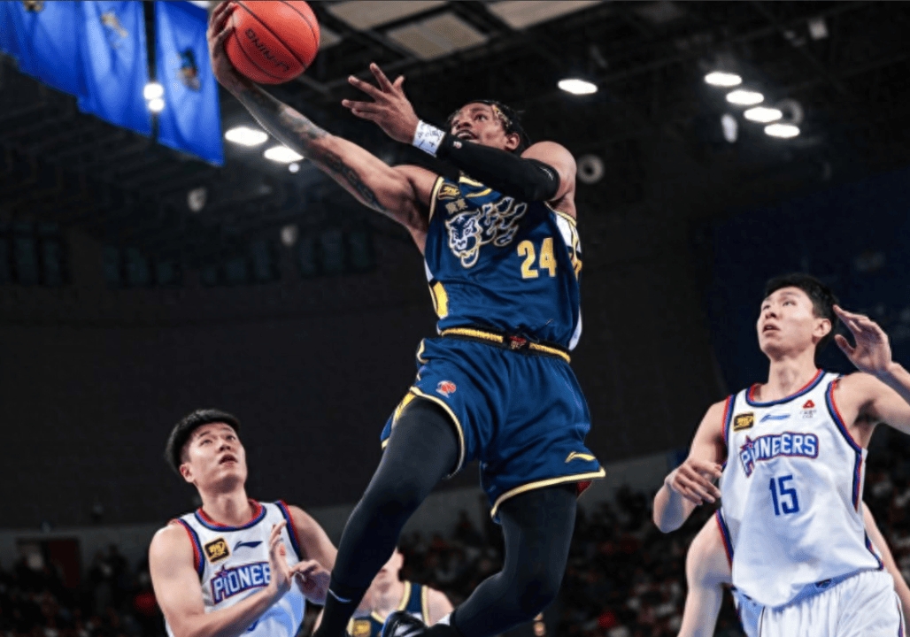 CBA季后赛国际比赛日再迎强敌，罗马官宣签约，主帅态度：赛场秩序良好，团队化学反应显著的简单介绍-爱游戏在线