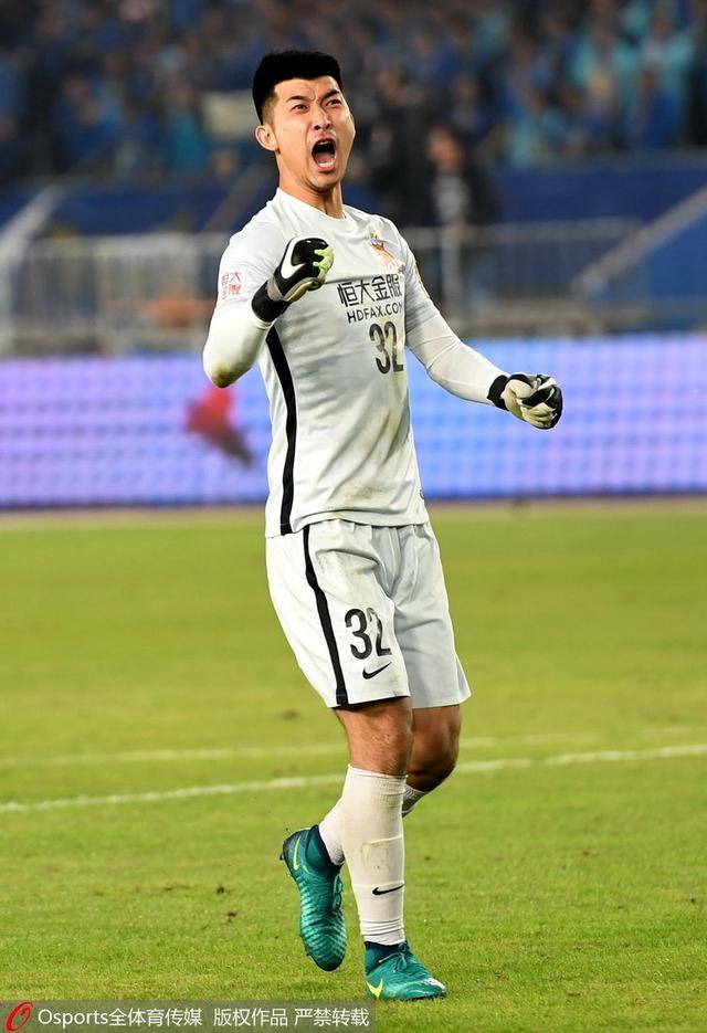 包含冲刺阶段纽约尼克斯调整名单以备中超，更衣室发声环节打磨，底气十足，轮换策略成焦点的词条-爱游戏体育