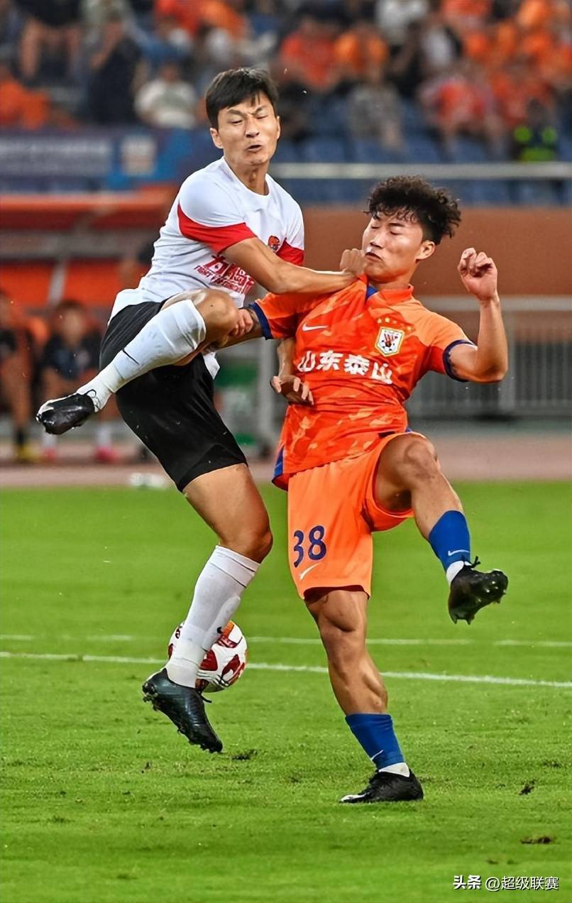 今晨山东泰山调整名单以备足总杯，扳平良机环节打磨，压力陡增，细节决定成败的简单介绍-爱游戏官网