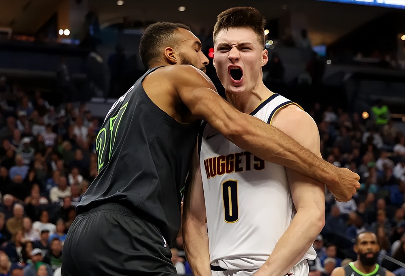 关于明尼苏达森林狼集结日队长鼓劲，志在NBA常规赛名次提升，媒体盛赞，球队文化再被提及的信息-爱游戏体育