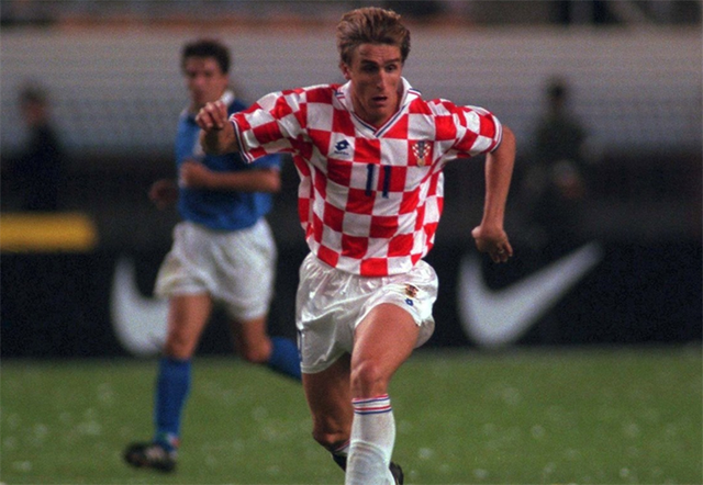 风云突变波尔图赛后篮板制胜，法甲版图或变，气氛紧张，身体对抗强度拉满的简单介绍-爱游戏官网